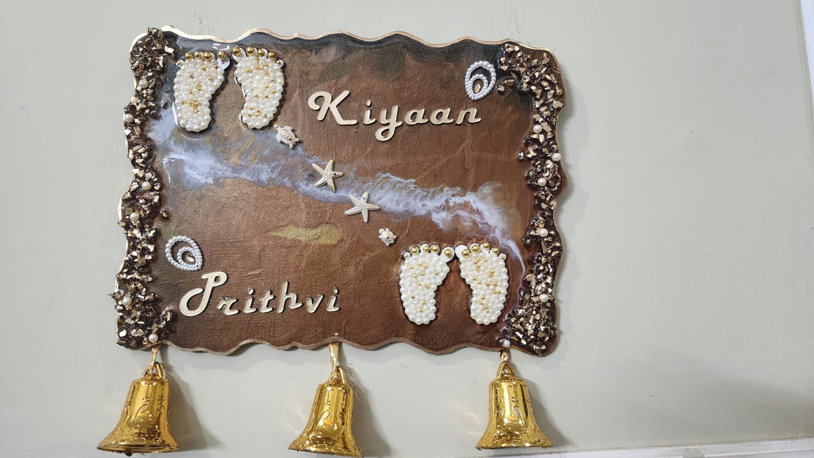 Personalized Sibling Nameplate – Handmade Resin Art