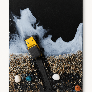 Yellow Trail Beach Resin Art – Modern Coastal Decorative Piece with Yellow SUV, White Waves and Beach Stone Detailing